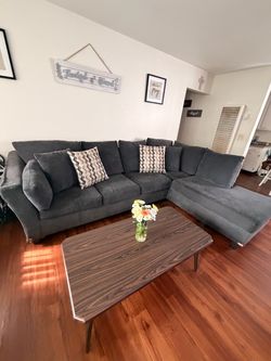 Gray Fabric Sectional Sofa with Chaise