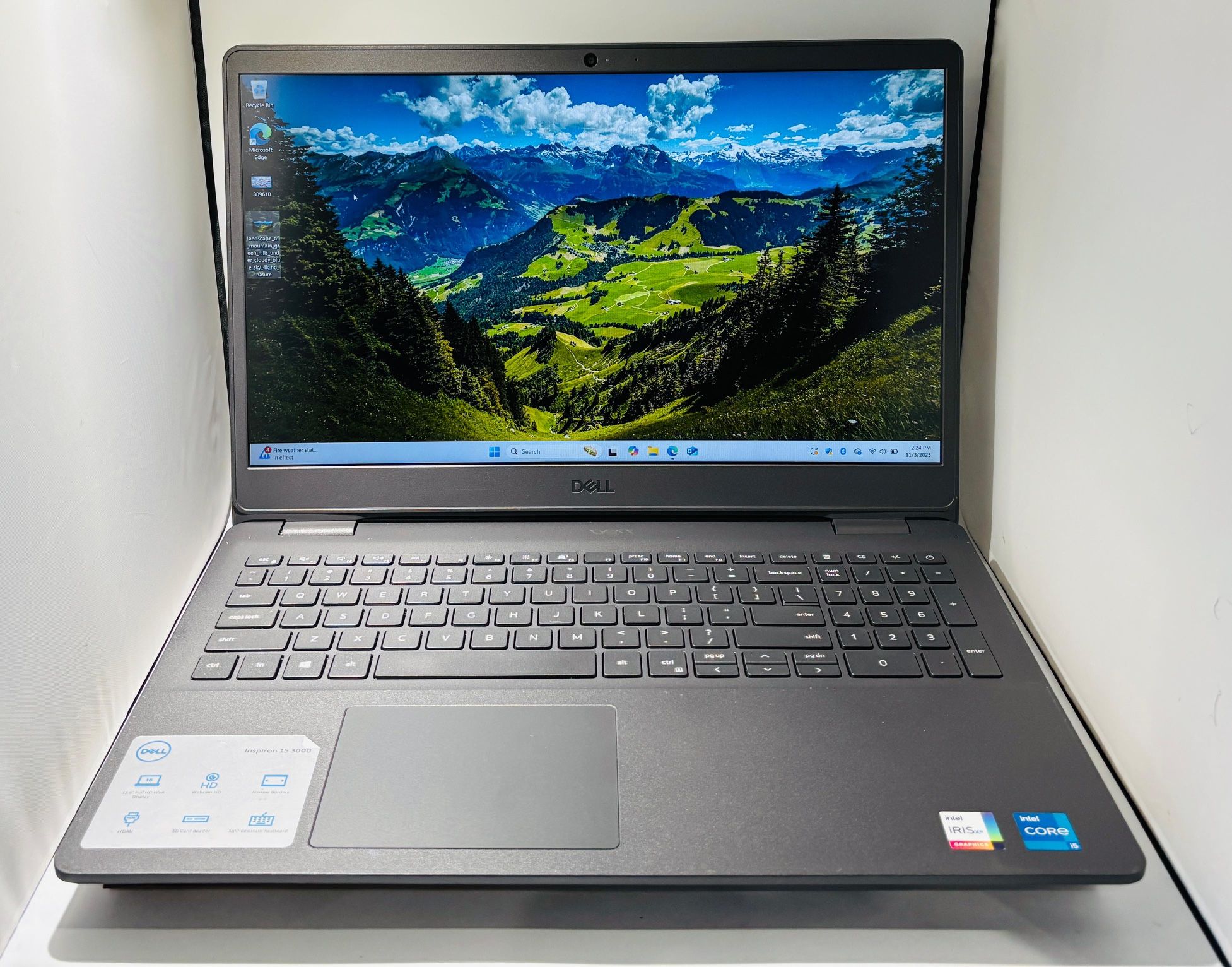 DELL INSPIRON 3501 Core i5-1135G7 2.40Ghz 16GB//256GB SSD Windows 11 Home