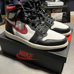 Jordan 1 Retro High OG Size 12 Gym Red