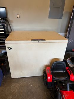 FREE CHEST FREEZER