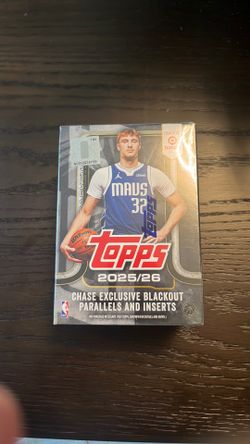 Topps 2025/26 Target Black Friday Exclusive Blaster Box