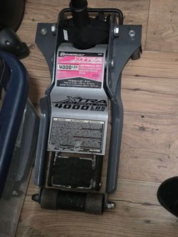 Extra low profile jack