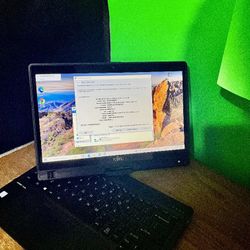 Fujitsu Convertible Touchscreen Laptop – i5 7th Gen, 8GB RAM, 128GB SSD – Great for Gaming & Editing 