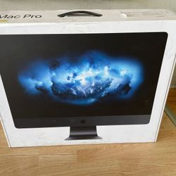 Apple Imac Pro 8Core 32GB DDR4 1TB SSD AMD RADEON VEGA 8GB GRAPHICS WITH WIRELESS KEYBOARD AND MOUSE