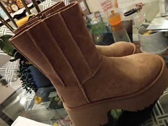 Ugg Boots Size 7