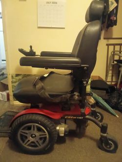 Electric powered wheelchair