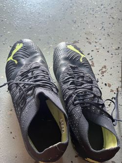 Soccer cleats