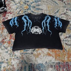 Darc Sport Wolves Club Lightning Cropped Tee