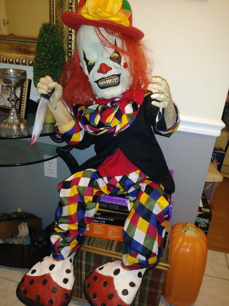 Stabbo Halloween clown prop 3ft