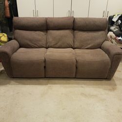 Calabasas Power Reclining Sofa With Power Headrests