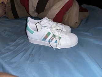 Adidas Mens 13 & Womans 6