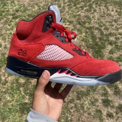 Jordan 5 Retro “Ragging Bull Red “ 