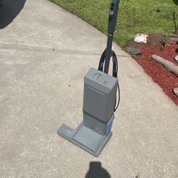 Electrolux vacuum Hose and powerhead included $25