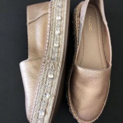 Women Shoes Size 9  Aldo 