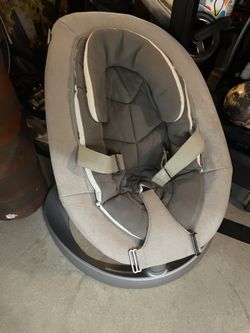 Nuna Leaf Baby Swing