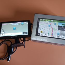 Garmin Drivesmart 86 With Mount