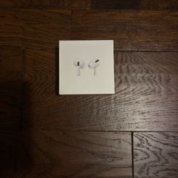 Apple AirPods Pro Wireless Earbuds Noise cancellation