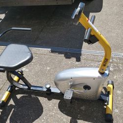 Pooboo Indoor Recumbent Bike