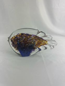 Signed V.C. Lowry Hand-Blown Studio Art Glass Fish Sculpture (2013)