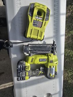 Ryobi 18v Brad Nailer, Battery 4.0 And Fast Charger