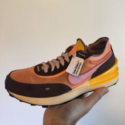 Nike Waffle One Sneakers Womens size 7 Exeter Edition Orange DM8114-800