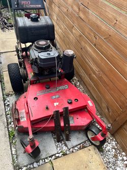 Snapper 36” Commercial Lawn Mower with Kawasaki engine