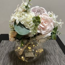 Light-Up Faux Floral Arrangement in Glass Jar – Cute Home Décor