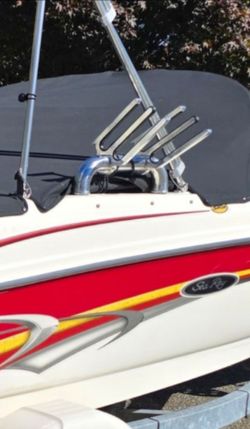 Towerless wakeboard rack/holder