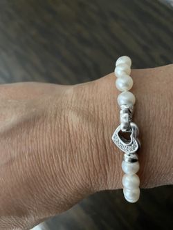 Pearl Bracelet With Diamond Heart 