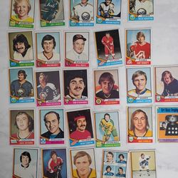 Vintage 1975 Hockey Cards 