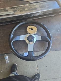 gt grant 13"steering wheel