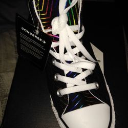 Women's/ Girls Converse Shoe