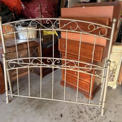 Queen Metal Bed frame 