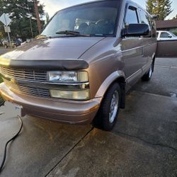 Chevy Astro 2003