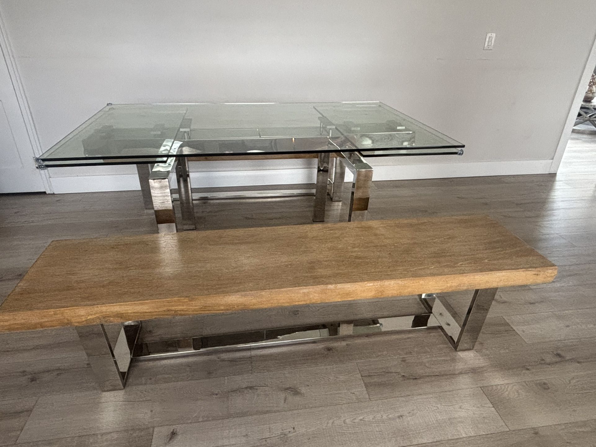 Glass Expandable Dining Table. 