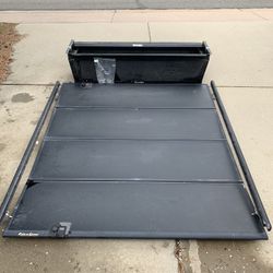 6.5 Ft Truck Bed Locking Fold-A-Cover