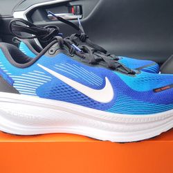 Nike Vomero 18 (Chicago Marathon 2025) - Size 10.5
