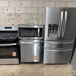 VERY NICE WHIRLPOOL STAINLESS STEEL KITCHEN APPLIANCE SET LIKE NEW  