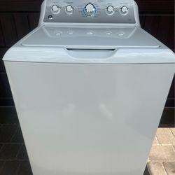 4.6 CAPACITY GE WASHER