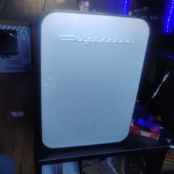 Super Mini Fridge Made By Frigidaire
