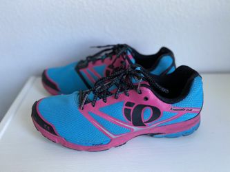 Pearl iZumi Running Shoes like new Women’s 12 | Men’s 10.5