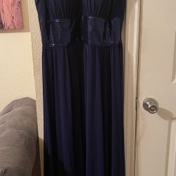 R & M Richard’s Womens maxi sequence dress with slit In middle size 14W pre-owned 