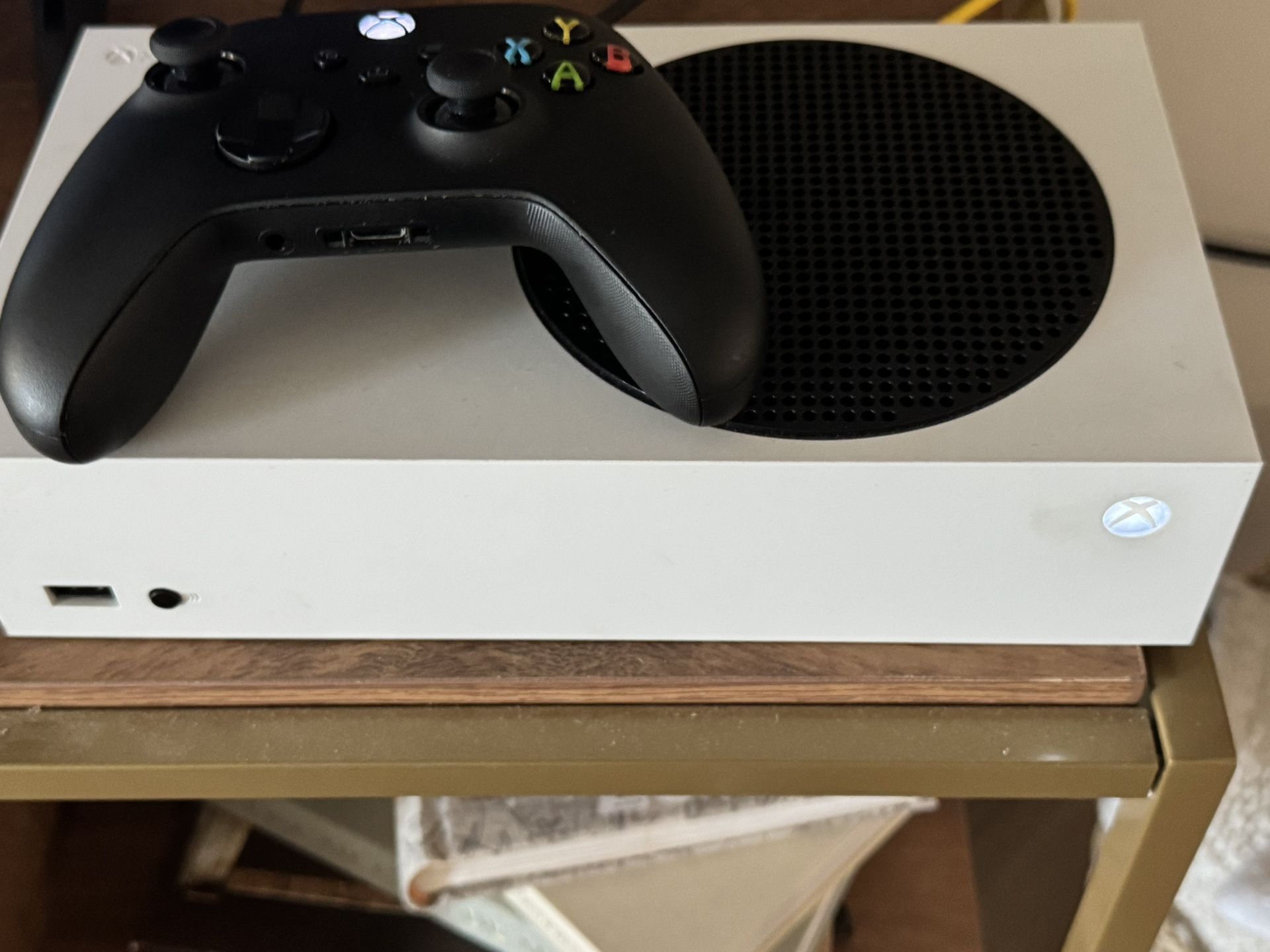 Excellent Condition Xbox Series S For 250 OBO