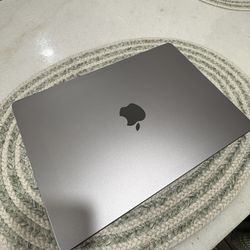 Macbook Pro M1 2021 Model A224 Locked