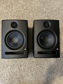 Studio Monitors 