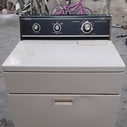 Gas Dryer 