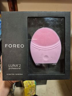 Brand New! FOREO LUNA 2 Professional Facial Cleansing Brush & Anti-Aging Sonic Massager! Retails for $249!