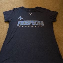 women’s size medium zt shirt 