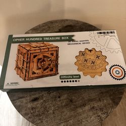 3D Wooden Puzzle Sealed New 