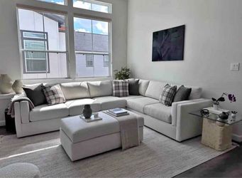 Sectional couch